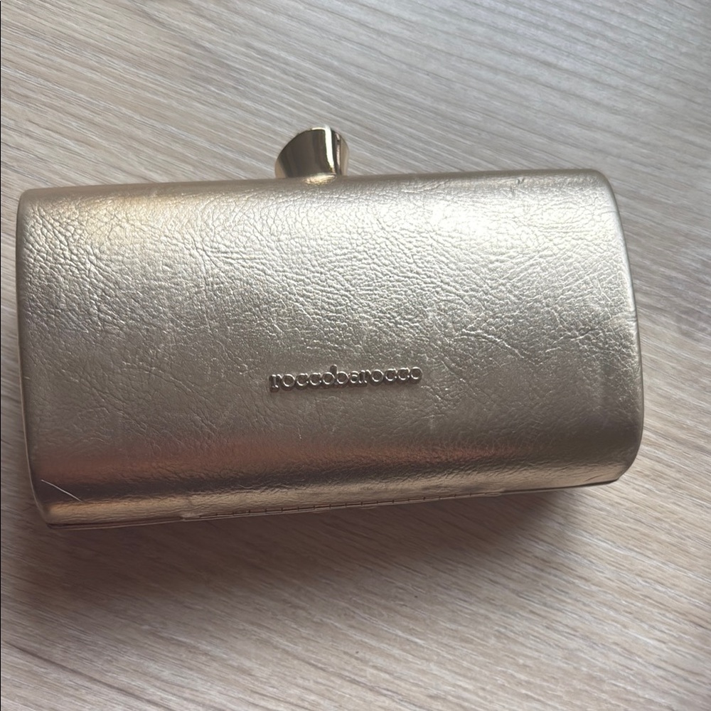 Pocoborocco Gold Clutch